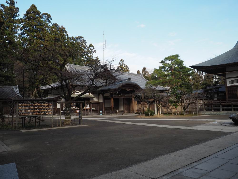 中尊寺本堂全景写真