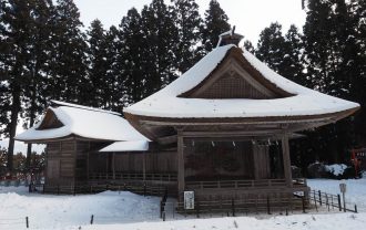 中尊寺冬の野外能楽堂