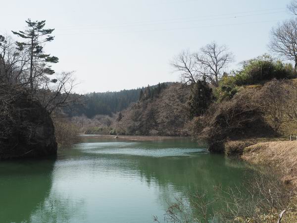 花山湖の上流の風景写真