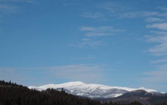 栗駒山の冬の風景写真