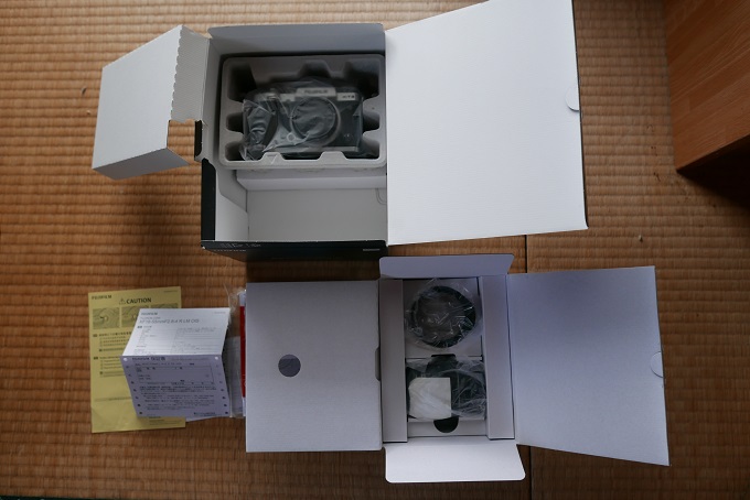 xt3の商品の箱を開けた状態の写真