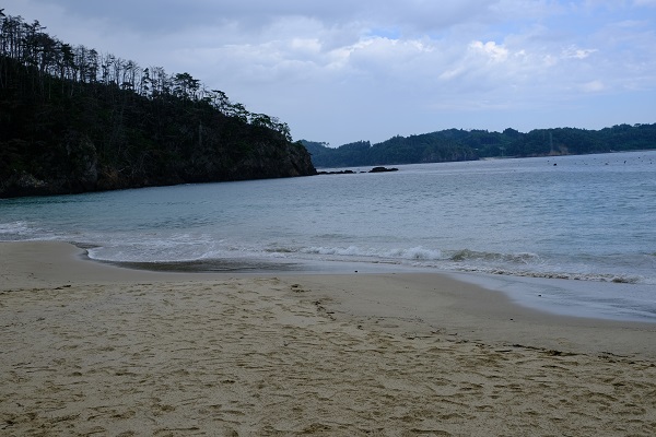 十八鳴浜(くぐなりはま)の景色の写真